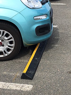 Parkeerstop voor auto's - 1000 x 140 x 80 mm