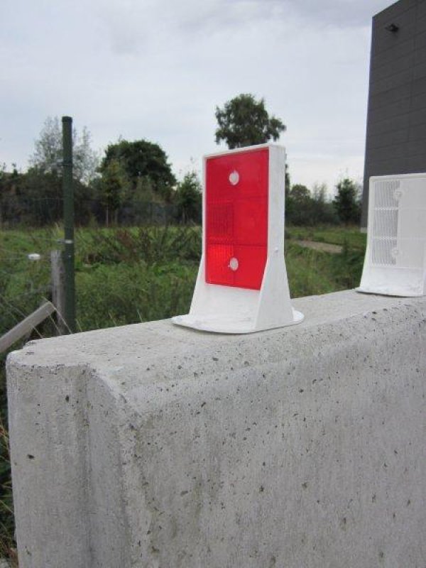 2 zijdige reflectoren voor separateur rood/wit 80x120x4mm
