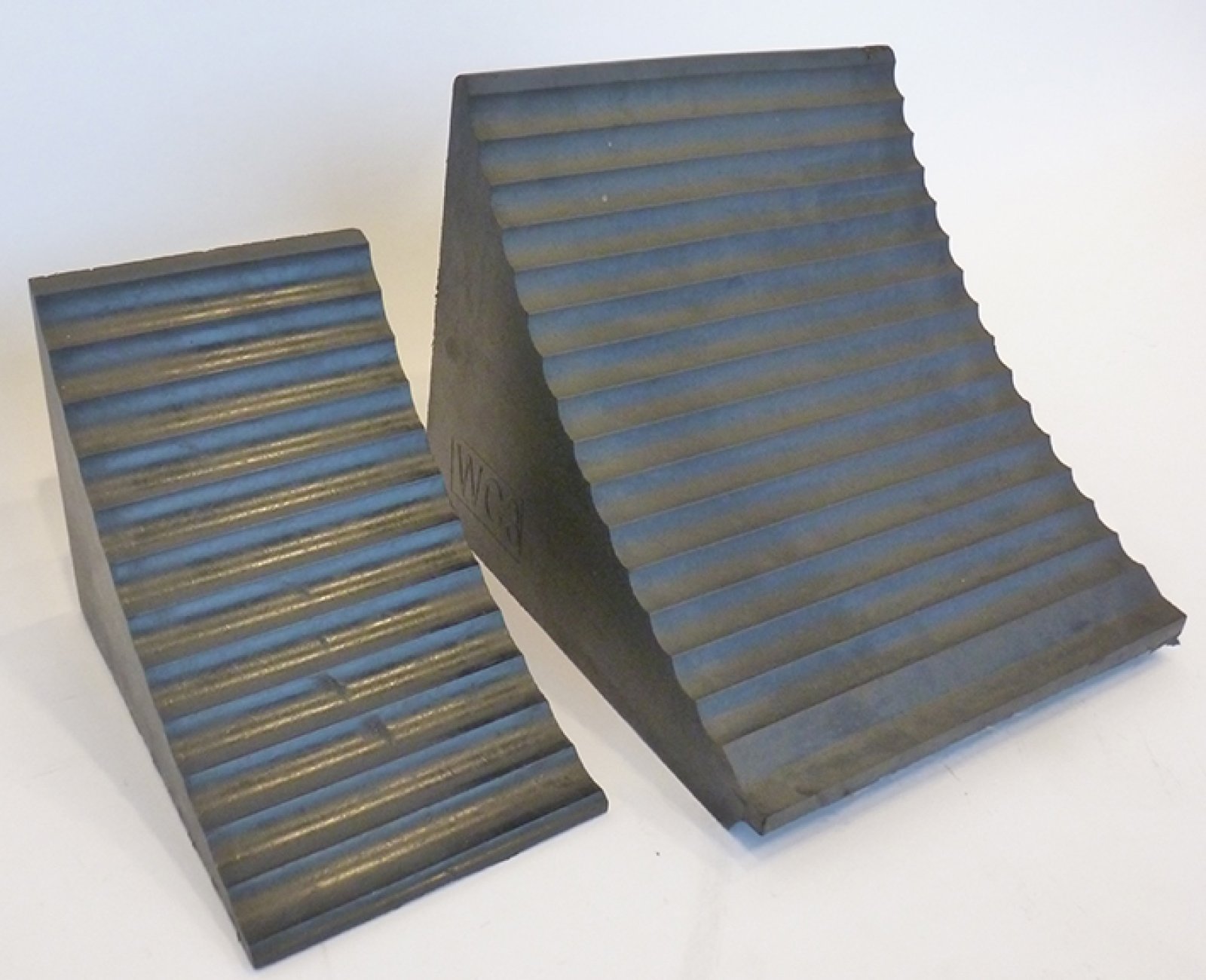Wielblok rubber voor heavy trucks 350 x 290 x 265 mm