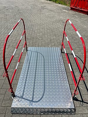 Loopbrug in aluminium met reling - 1982 x 1000 mm - 35kg
