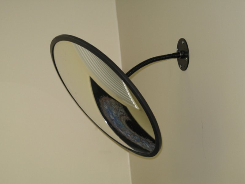 Indoor spiegel met flexibele muurbevestiging in verschillende afmetingen