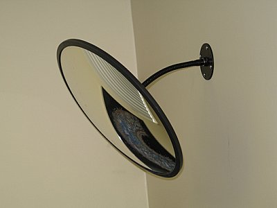 Indoor spiegel met flexibele muurbevestiging in verschillende afmetingen
