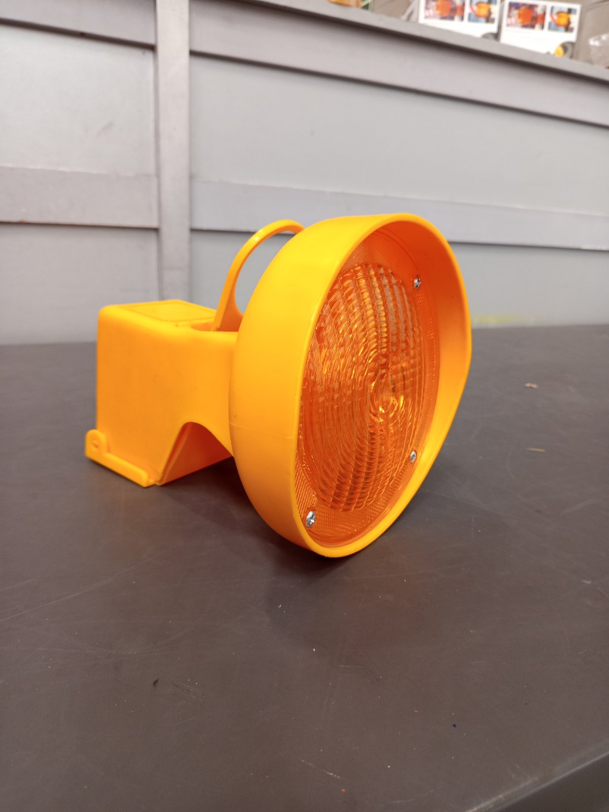 Werflamp enkelzijdig voor op kegel Ø180 mm - Dagslaper