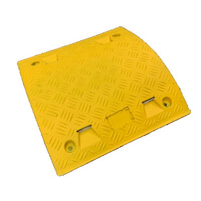 Middenstuk geel of zwart voor modulaire verkeersdrempel H 75 mm - 500 x 485 mm in gerecycleerde PVC (exclusief bevestigingen)