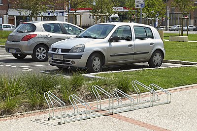 Verzinkt fietsenrek 2 niveaus voor 6 fietsen L 2370 x 450 x 450 mm zonder of met anti-diefstalbeugels (H 830 mm)