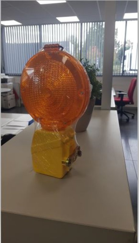 LED monolight met beugel - Internal switch.