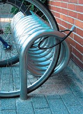 Fietsenrek in spiraalvorm - thermisch verzinkt om in te betonneren