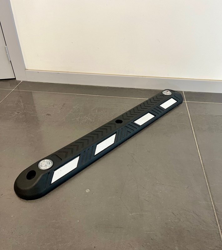Parkeergeleider zwart 1000 x 130 x 50 mm