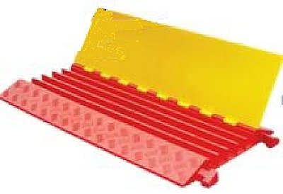 Kabeldrempel uit PU met plastic klep rood/geel 900 x 500 x 55mm (5x 42 x 42mm)