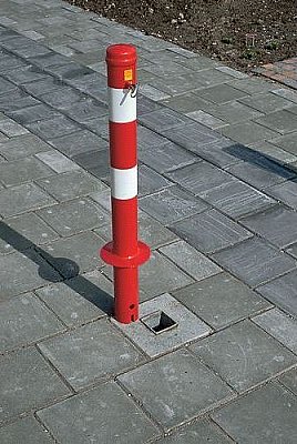 Paal rood voorzien van 2 reflecterende witte banden Ø 90 mm uitneembaar L 750 mm bovengronds