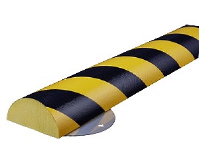 Flexibele stootband TYPE C+ in polyurethaan in verschillende kleuren met RVS muurbevestiging