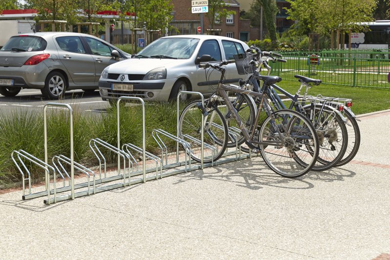 Verzinkt fietsenrek 2 niveaus voor 8 fietsen L 3290 x 450 x 450 mm zonder of met anti-diefstalbeugels (H 830 mm)