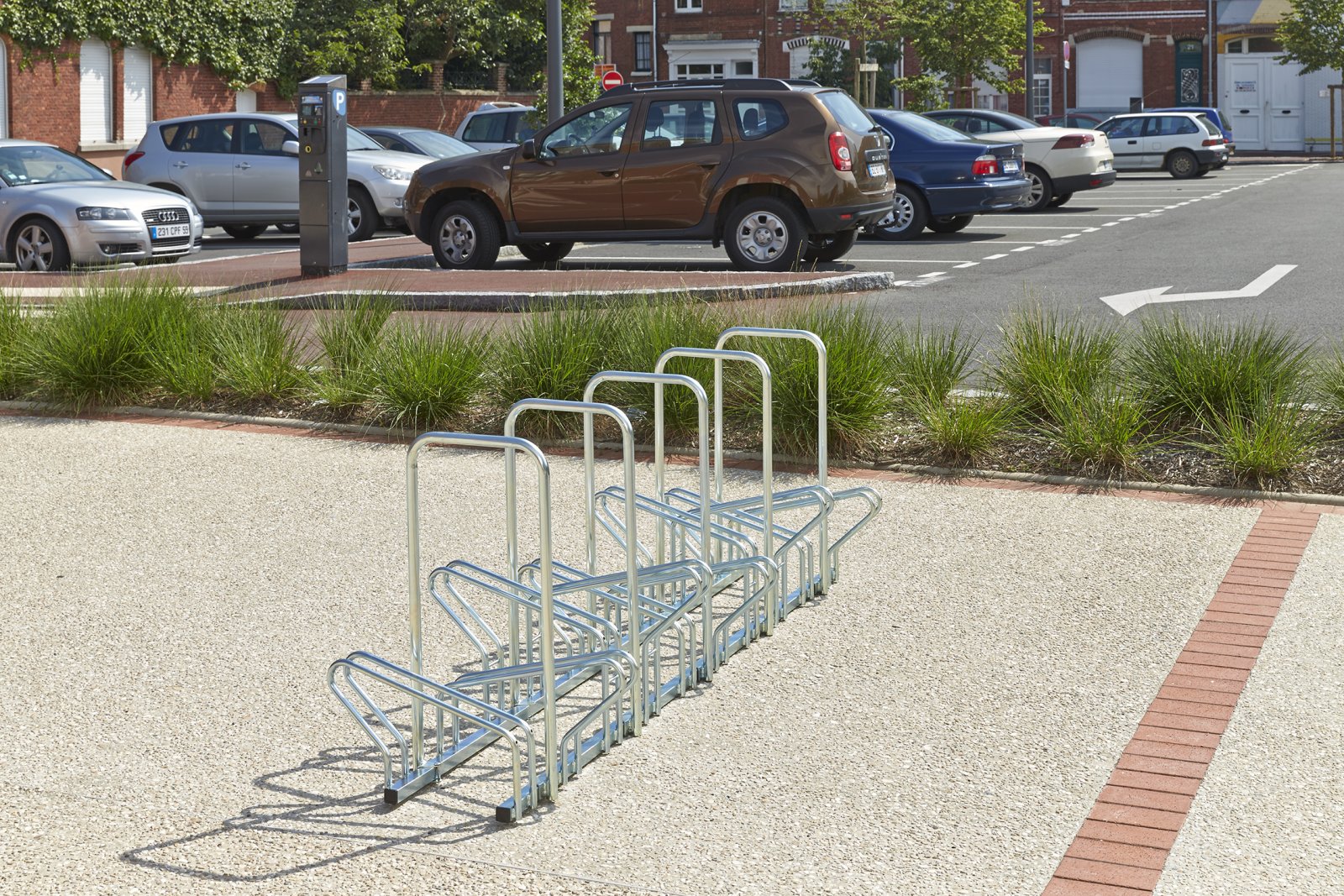 Verzinkt fietsenrek 2 niveaus face-to-face voor 6 fietsen L 1330 x 630 x 400 mm zonder of met anti-diefstalbeugels (H 830 mm)
