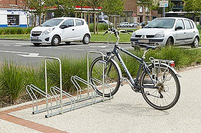 Verzinkt fietsenrek 2 niveaus voor 4 fietsen L 1470 x 450 x 450 mm zonder of met anti-diefstalbeugels (H 830 mm)