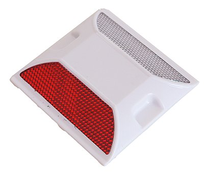 Wegdekreflector in PVC voorzien van 2 zijdige reflectoren