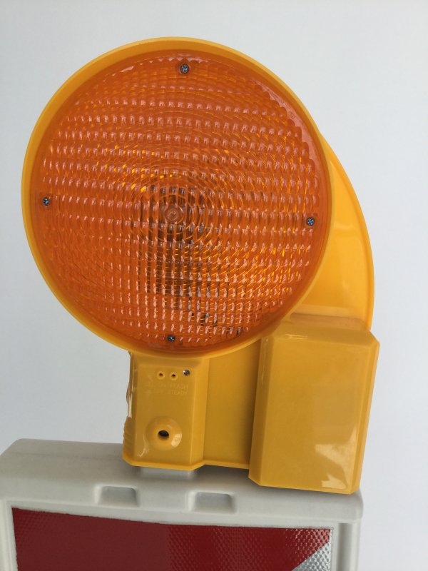Werflamp voor baken 4 Leds - enkelzijdige lens Ø200 mm geel - vast/pinkend/uit - internal switch excl. 1x 6V batterij