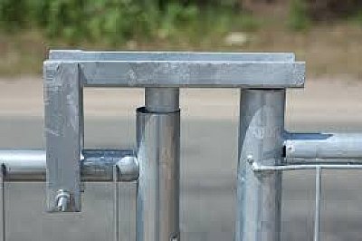 Scharnier voor bouwhek