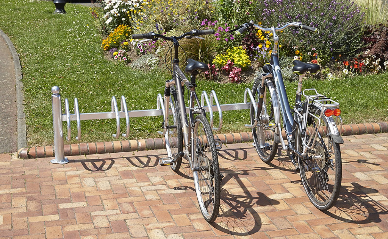 Verzinkt fietsenrek - 5 fietsen - Side to side schikking - 1 niveau - L 1878 mm