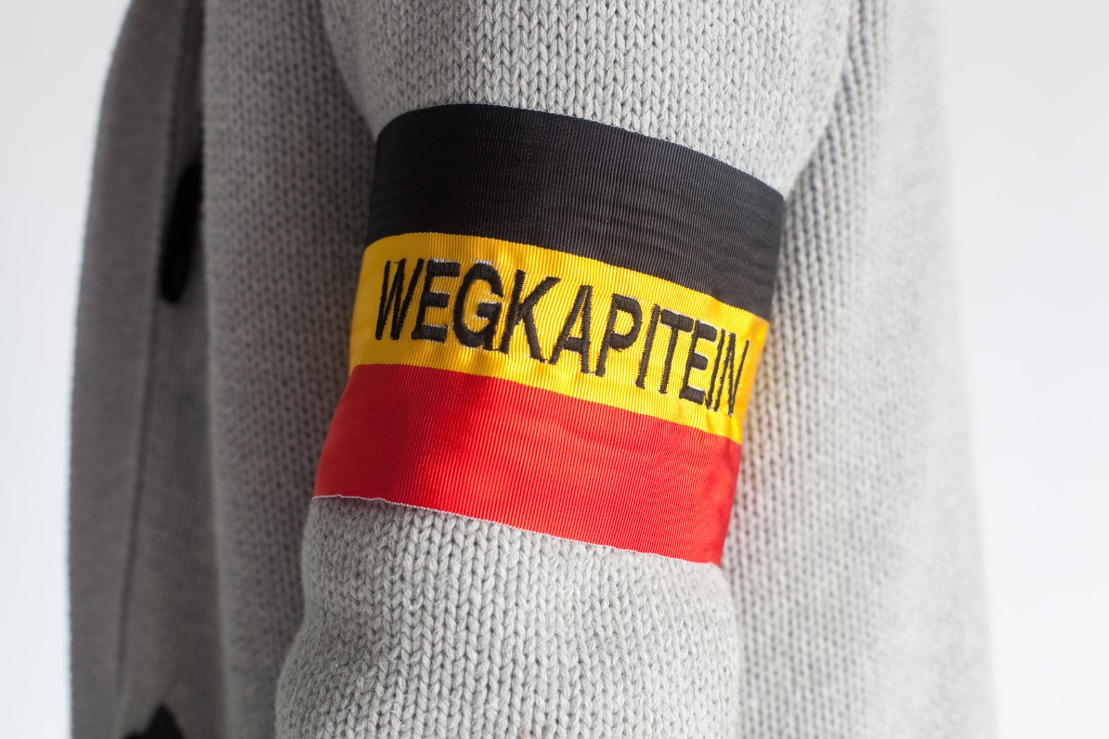 Armband driekleur WEGKAPITEIN velcro